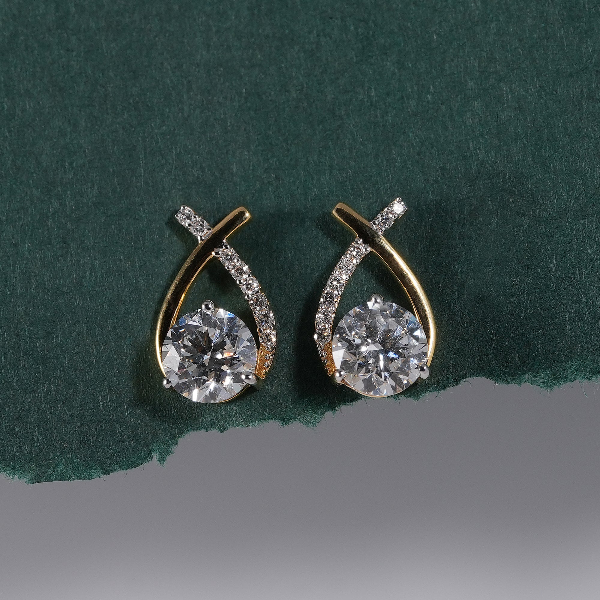 Round Cut Lab Grown Diamond Stud Earrings